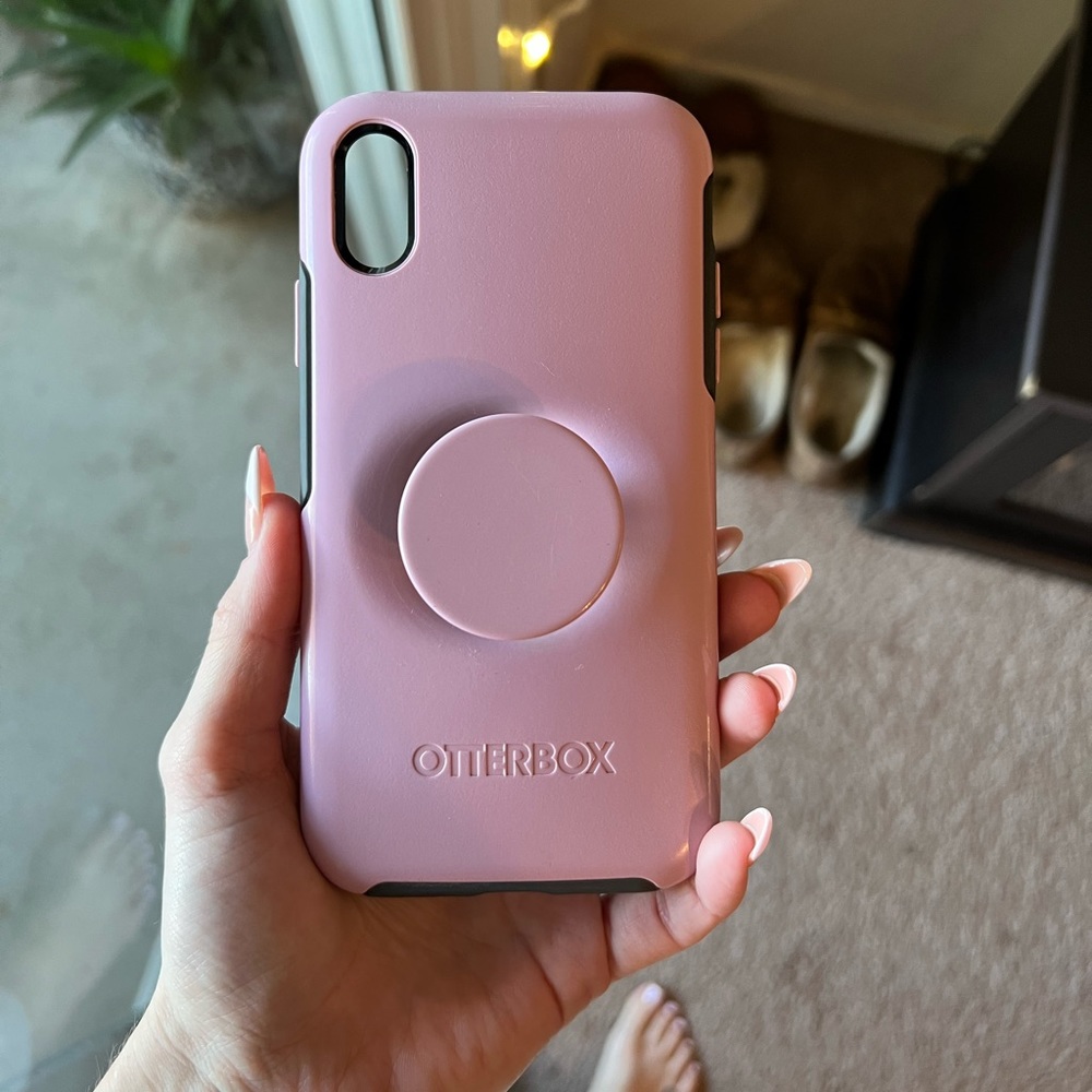 Pink iPhone XR otter box phone case with pop socket